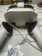 Meta Quest 3S 128GB All-in-One VR Headset (ML1080936)