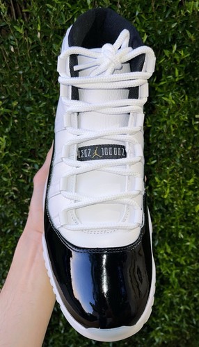 Air Jordan 11 Retro Mid Gratitude/ Defining Moments - Size 11 - Picture 2 of 15