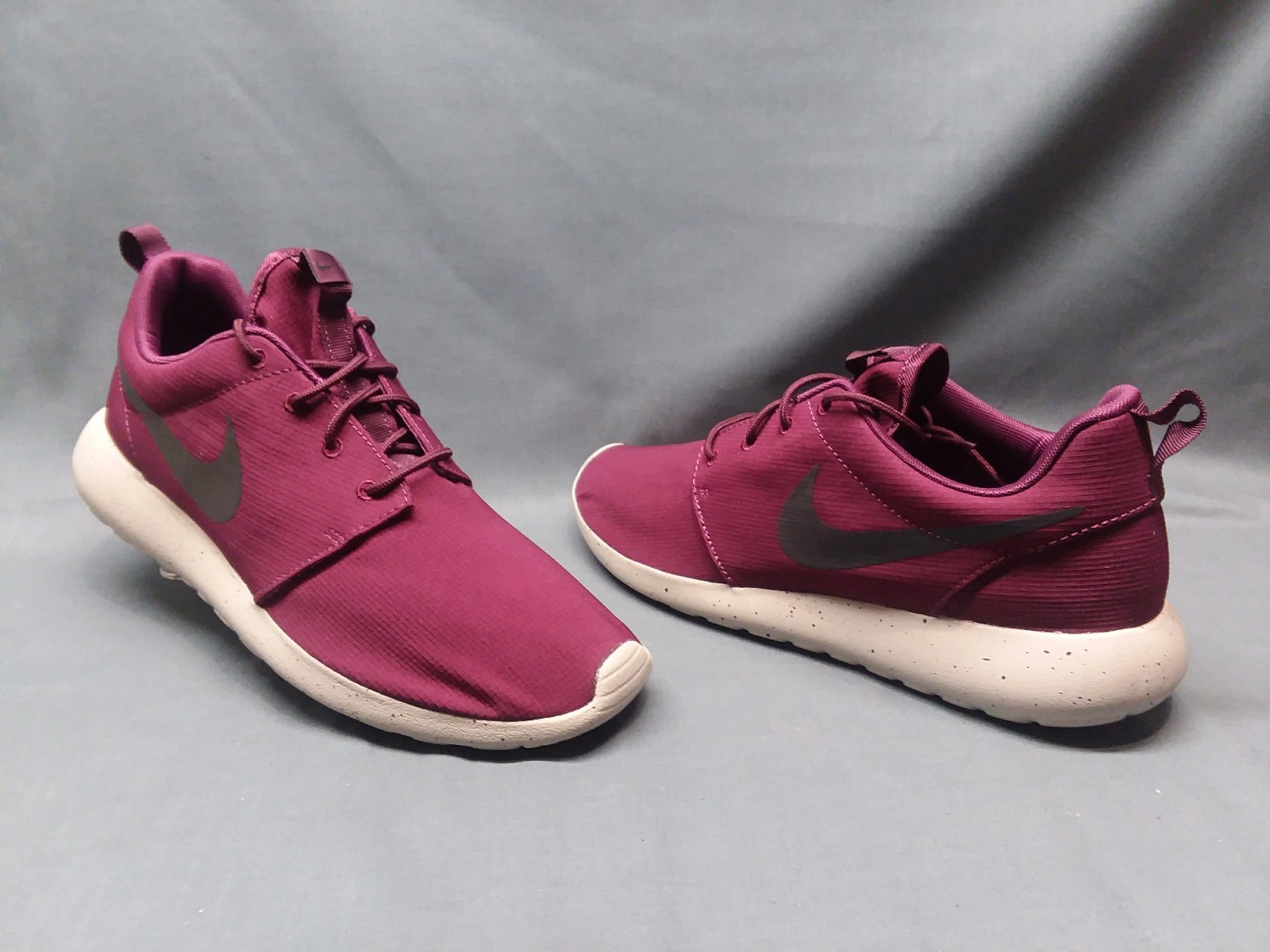 Privación desarrollando Campo Nike Men's Roshe One SE Running Sneakers Mesh Bordeaux Pale Grey Size 13 NEW! for sale online Privación desarrollando Campo Nike Men's Roshe One SE Running Sneakers Mesh Bordeaux Pale Grey Size 13 NEW! for sale online