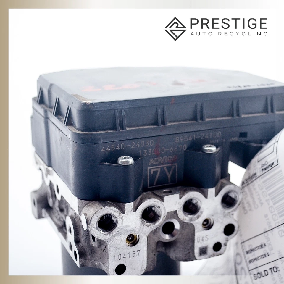 Sistema de frenos antibloqueo bomba ABS LEXUS RC-F 2015-2016 44540-24030 FABRICANTE DE EQUIPOS ORIGINALES Foto 2 de 4