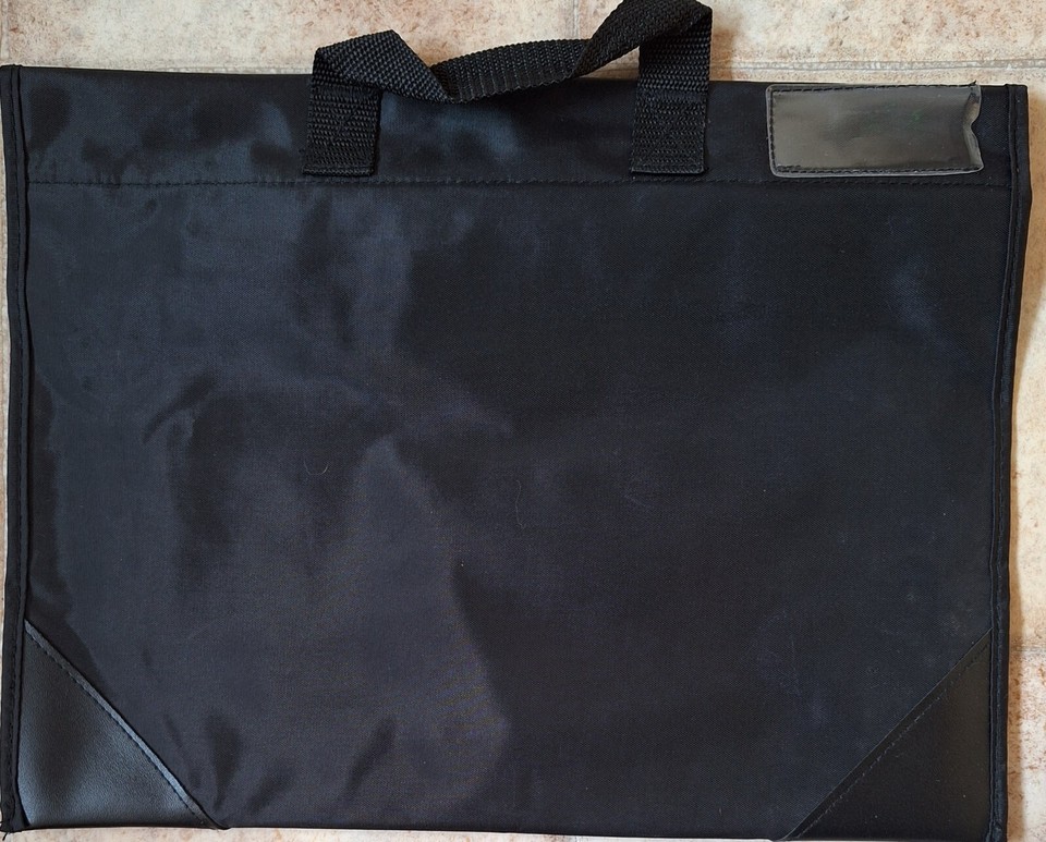 HOOTERS Black MUSICAL INSTRUMENT BAG Music Homework Case Music Note ...