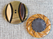 Lot of Antique Vtg Bakelite or Casein Buttons  ~#507-W