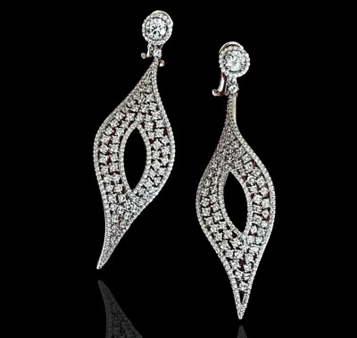 Wunderschöne 18k Weißgold Chandelier CZ Pave SS Hochzeit Braut Bollywood Ohrringe 