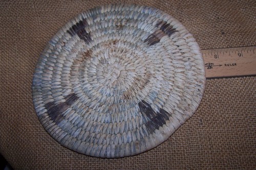 Native American Traditional Papago Tohono O'odham 7" Closed Coil Basket - Picture 6 of 6