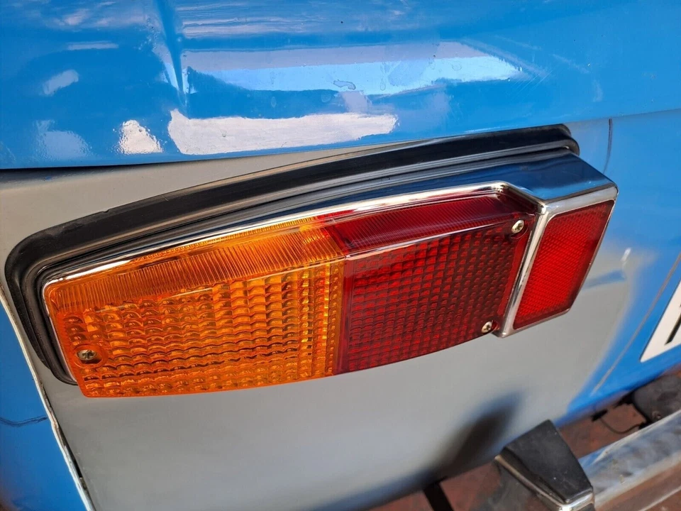 Juego de tapas de faros traseros para coche vintage Renault 8 R8 Gordini R8S Alpine A110 Foto 2 de 4