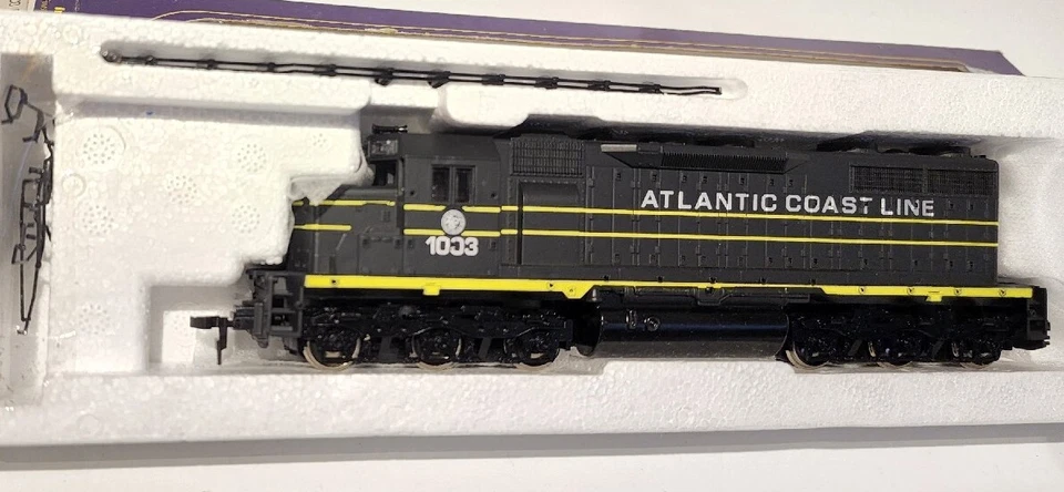 IHC HO EMD SD 35 Premier Diesel ACL #1003 - Image 4 of 4