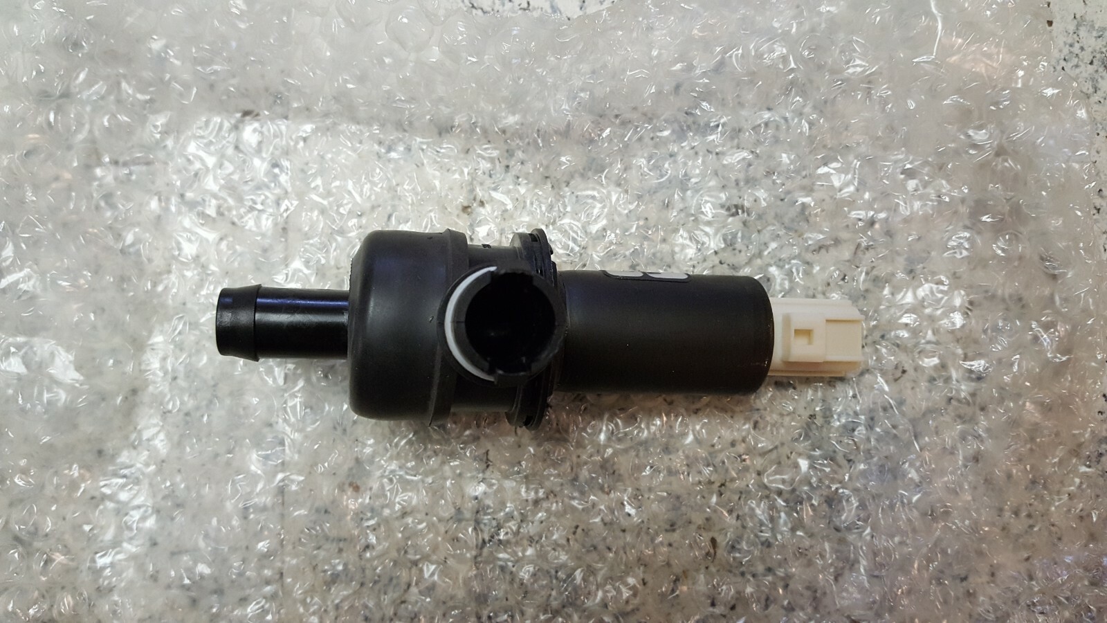 FORD OEM Fuel SystemSolenoid F7DZ9F945AA eBay