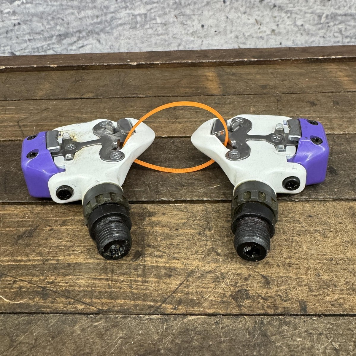 Vintage Shimano PD-A525 Clipless Pedals Purple 9&frasl;16 White