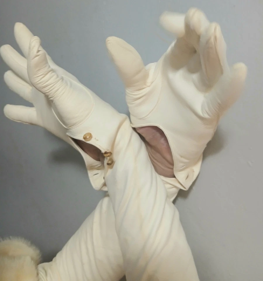 26 " White Kid Leather Wedding Formal Gloves  White Mink Cuff 7. 5 Mint Elegant - Image 3 of 4