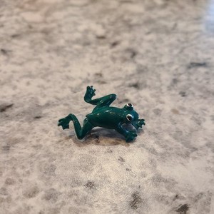 Green Frog Lapel Pin (A237)