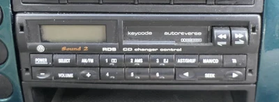 Golf 3 Passat T4 Radio original mit Code RDS Sound 2 autoreverse cd changer cont - Bild 1 von 2