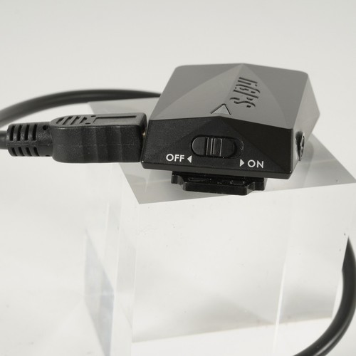 Columbus nGPS Geotagging GPS connessione diretta alle reflex digitali Nikon - Foto 2 di 6