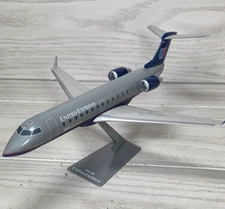 Flight Miniatures Air Wisconsin United Express CRJ200 1:100 Scale Model Airplane