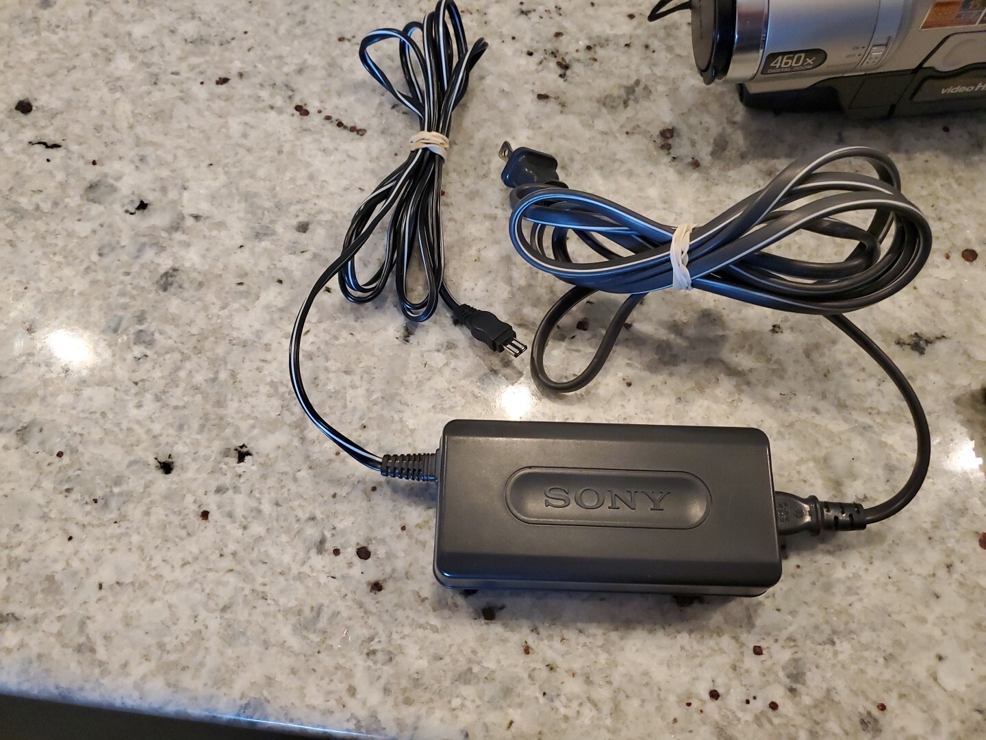 Sony Handycam Vision CCDTRV108 Video Hi8 Camcorder! 460x Digital Zoom