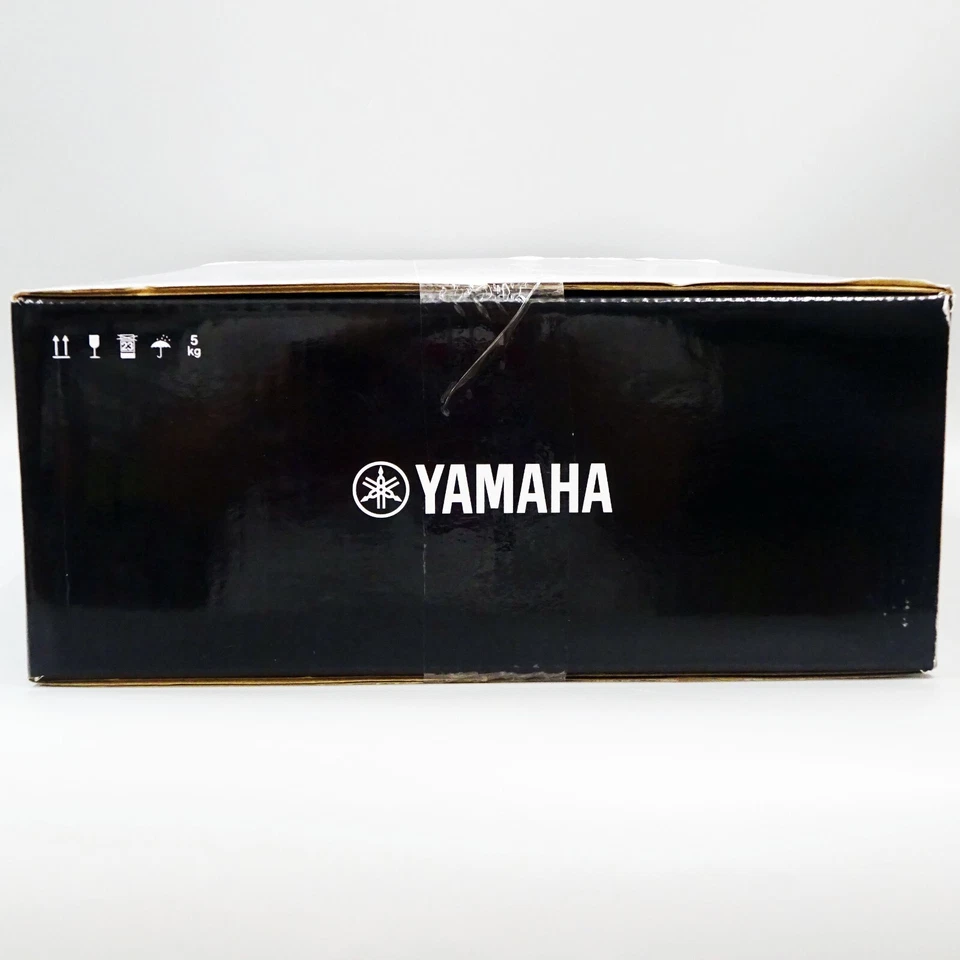 YAMAHA CD-S303 Single-disc CD Player Silver with Box from Japan NEW - Image 2 of 4
