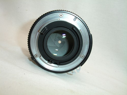 Nikon Nikkor 50mm F/1.8 AI Lens with manual, longer Profile SN1820353 - Picture 12 of 12