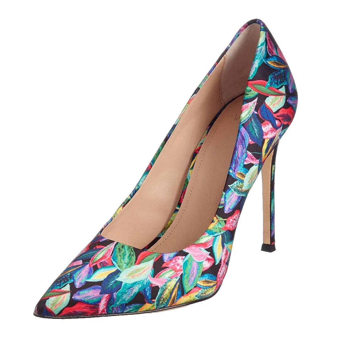 Solid Pattern Pour La Victoire Leather Upper Heels for Women