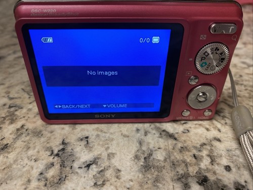 Sony Cyber-shot DSC-W220 12.1MP 4x Zoom Zeiss Lens Digital Camera PINK w/charger - Picture 3 of 4