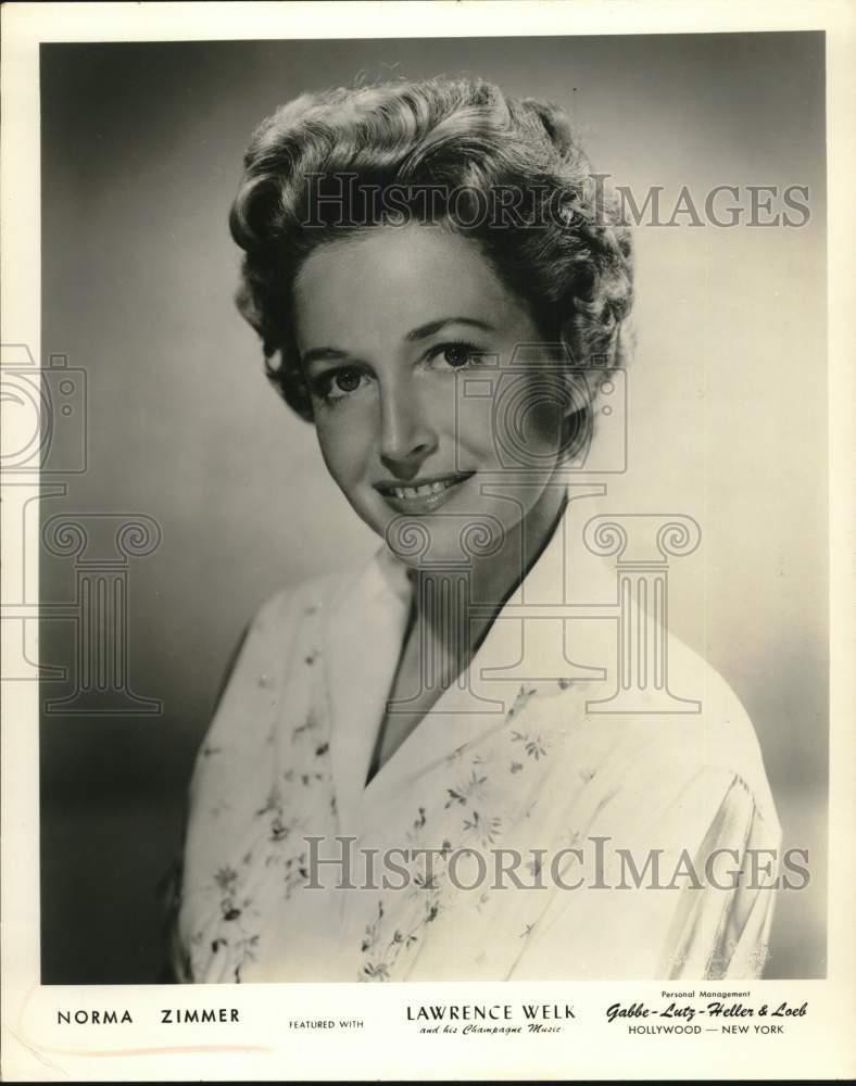 Press Photo Norma Zimmer Featured With Lawrence Welk and his Champagne Music