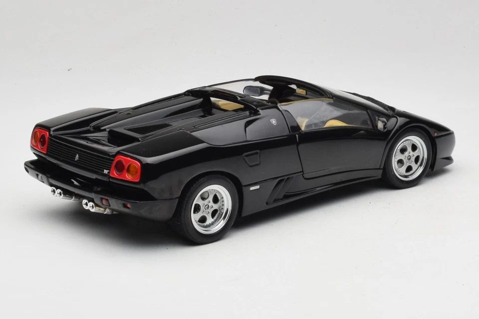 70093-R1 Lamborghini Diablo Roadster Negro Caja de Repuesto AUTOart 1:18 Foto 4 de 4