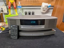 Bose Wave SoundTouch Music System III CD Radio w/ Bose Pedestal & Remote Control