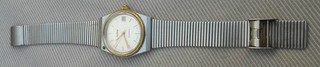 Uhr /Armbanduhr der DDR : RUHLA QUARTZ EHRENGESCHENK ZENTRALKOMMITEE DER SED