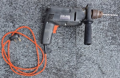 Black und Decker Bohrhammer kabelgebunden 13 mm 550 Watt mit Griff BD163V, ohne Schlüssel