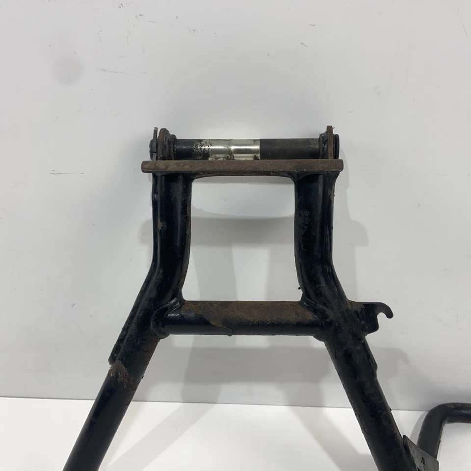 ♻️ Honda CBF 125 M-M 2021 - 2024 Main Centre Stand with Spring ♻️ - Image 3 of 4