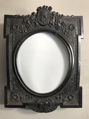 HALF PL Dag THERMOPLASTIC WALL FRAME only No Image VR Classic Medallion Frame