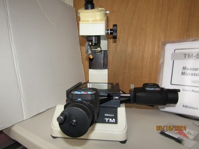 MITUTOYO TM-500 TOOLMAKERS MICROSCOPE 176-811A,2