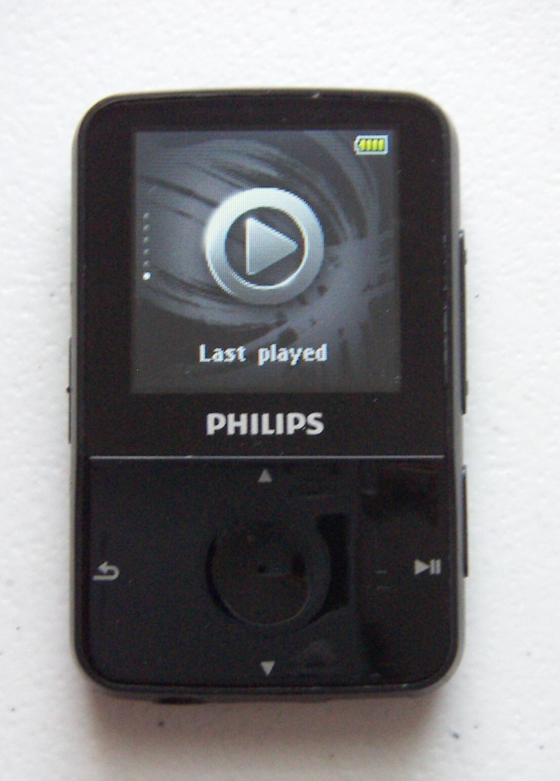Philips GoGear Vibe 4GB Digital Media MP3 Player Black. Works great
