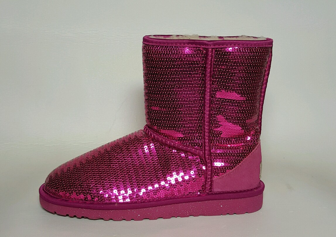 UGG キッズ クラッシック 美品  サイズ17cm UGG KID'S CLASSIC SHORT SPARKLES FUCHSIA KIDS SIZE 5 NEW/BOX