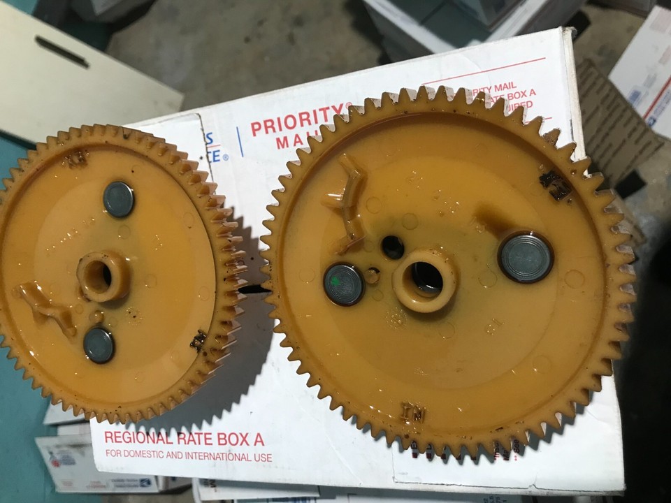 SV600 lawn tractor KOHLER COURAGE 20HP ENGINE intake & exhaust cam set