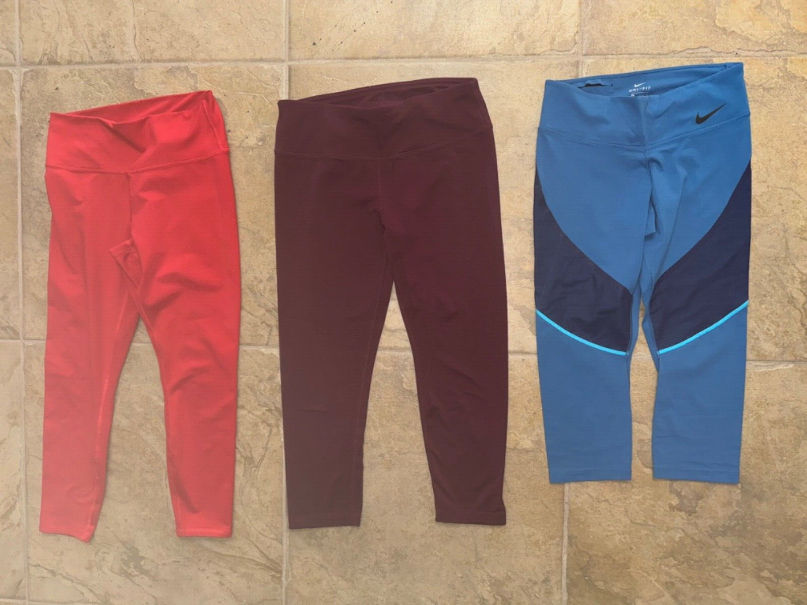 ALTRA 3 PAIA LEGGINGS LUNGHEZZA 27" (Nike Yogalicious altro) DONNA TAGLIA M