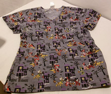 Halloween Disney Mickey Mouse  Friends Trick /Treating scrub top Womens Large