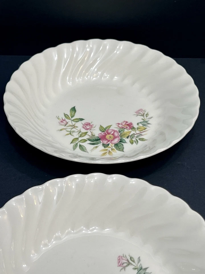 Винтажное сервировочное блюдо Royal China Inc Rose Lane 8 дюймов - набор из 4 б/у в отличном состоянии - Изображение 4 из 4