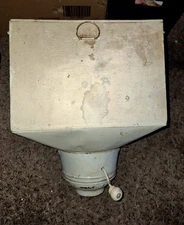 VINTAGE FLOUR SIFTER FOR HOOSIER CABINET - Metal