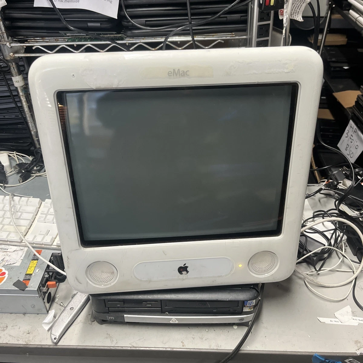 Настольный компьютер Apple eMac PowerPC G4 - огромный выбор по