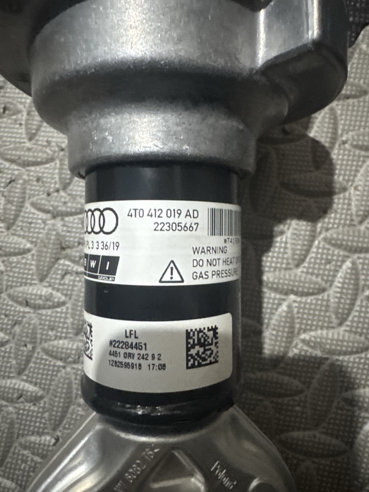 Lamborghini Huracan OEM From Shock Absorbers With Lifting- 4T0412019AD