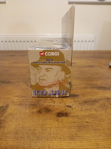 Corgi 57403 Kojak Gold Buick with White Metal Kojak Figure 1:36 Scale Model - Picture 7 of 8