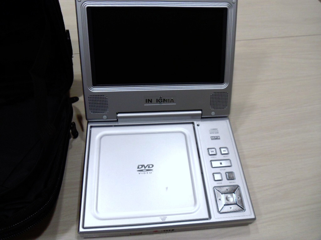 7級公務員 DVD-BOX2 rdzdsi3 Insignia NS-7PDVD 7