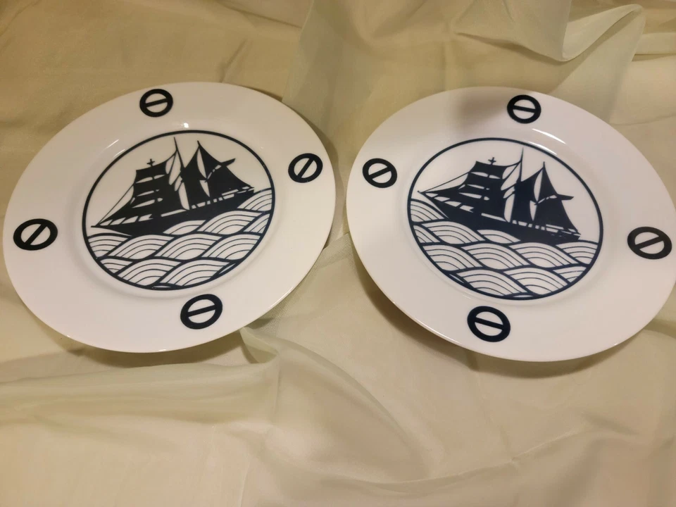 Juego de 2 Platos de Ensalada Náuticos de Porcelana Blanca Azul Marino Envíos Esenciales Japón Foto 2 de 4