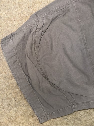 Armani Designer Grey Cargo Shorts 32W - Picture 5 of 11