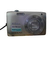Nikon COOLPIX S3100 14MP Digital Camera Silver Zoom W 3 Batteries Tested Working