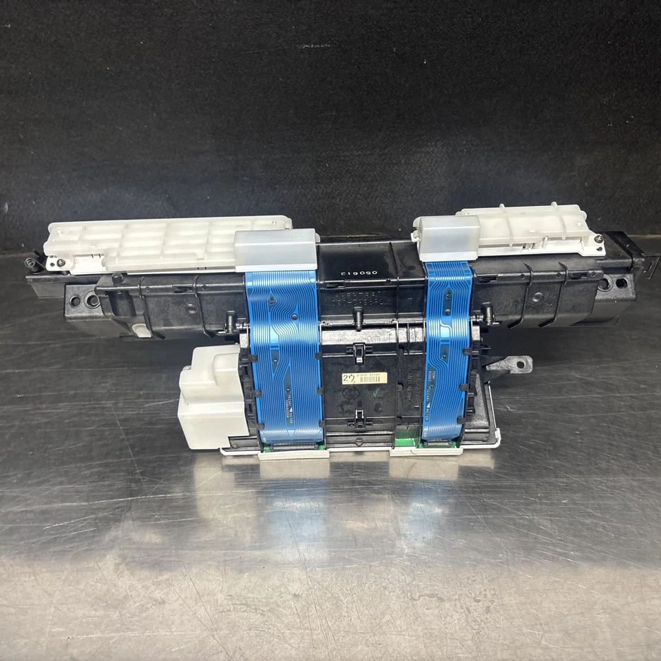 2005 2006 Toyota Prius Instrument Speedometer Gauge Cluster - Image 2 of 4