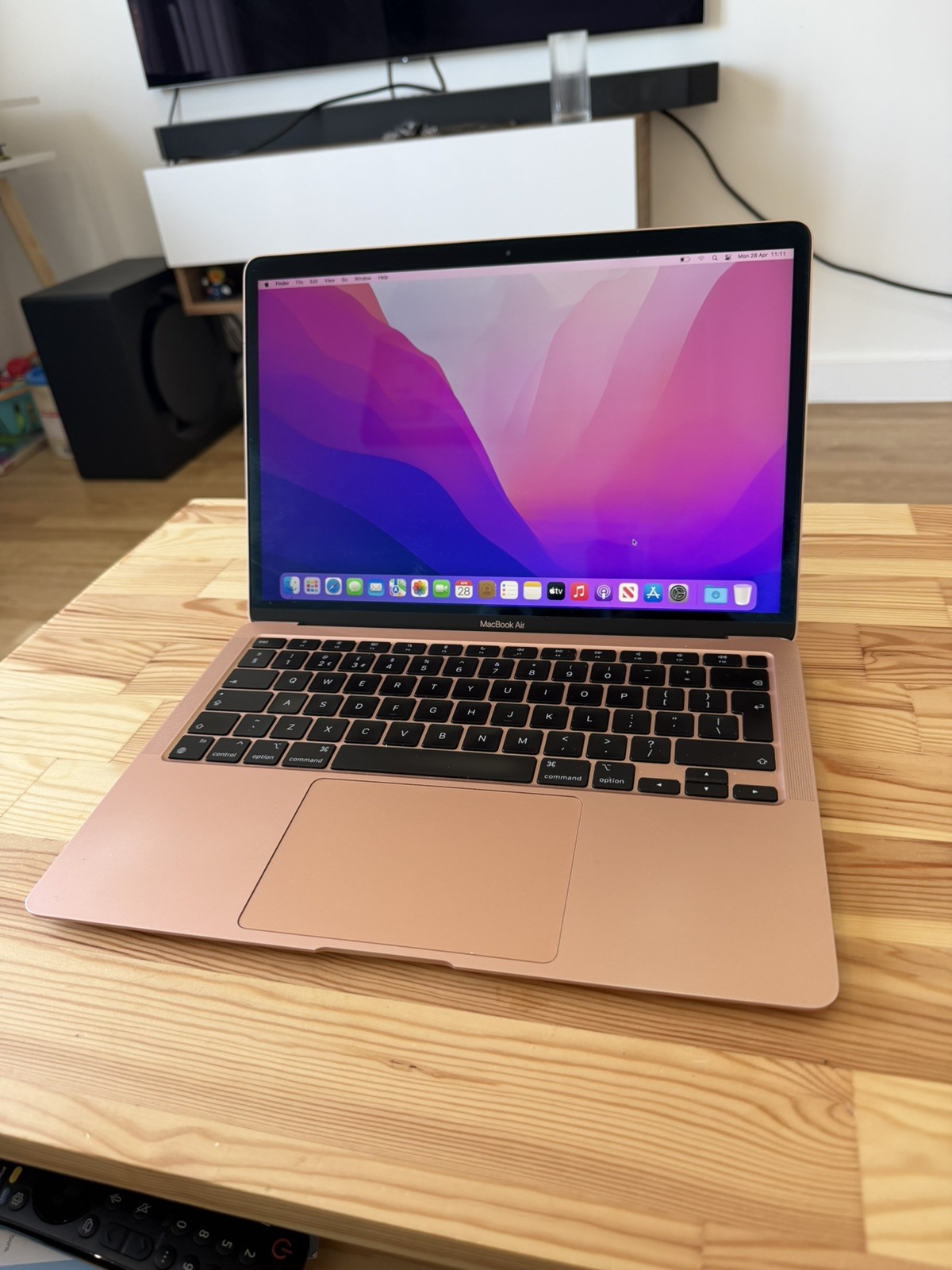 Apple MacBook Air 13” - Apple M1 3.2Ghz - (2020) 8GB RAM 256GB SSD - Gold -VGood