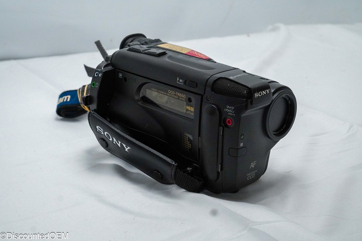 Sony CCD-TR850 Video8 Handheld Camcorder - Used - Fully