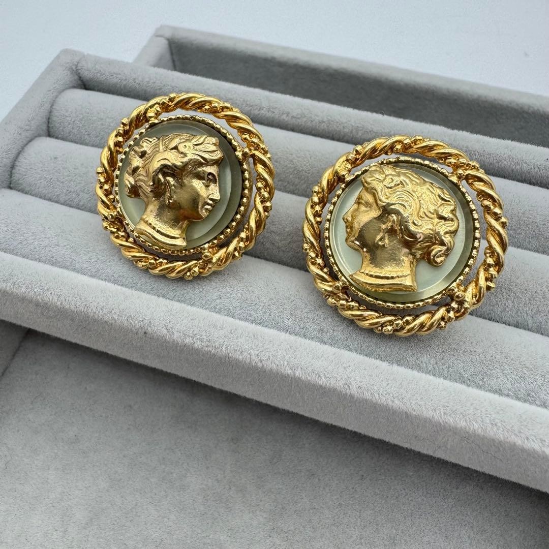 Yves Saint Laurent YSL YSL Cameo Gold tone Circle Earrings Stud Vintage thumbnail 21
