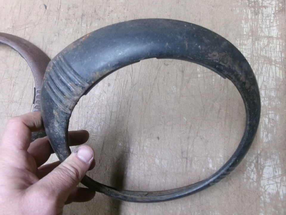 1946 1948 PAR DE MOLDURA DE FAROL DE CARRO CHEVROLET VINTAGE ORIGINAIS CUPÊ SEDÃ GM - Imagem 3 de 4