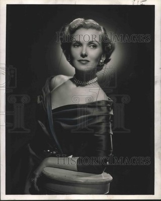 1948 Press Photo Anita Colby, actress and fashion model. - nop14693